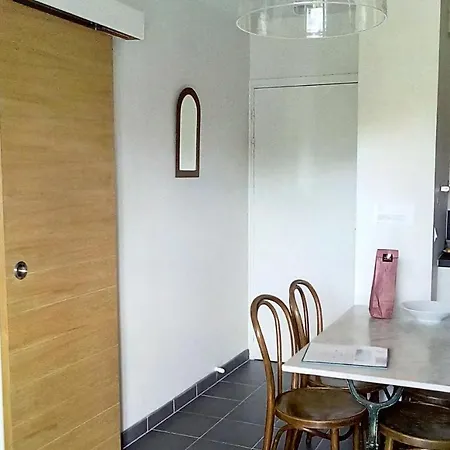 Appartement Proche De La Plage A Cabourg. 92013